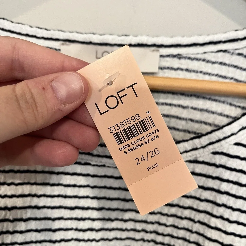LOFT Plus Size 24 Black White Striped Knit Top Puff Long Sleeve Crew Neck